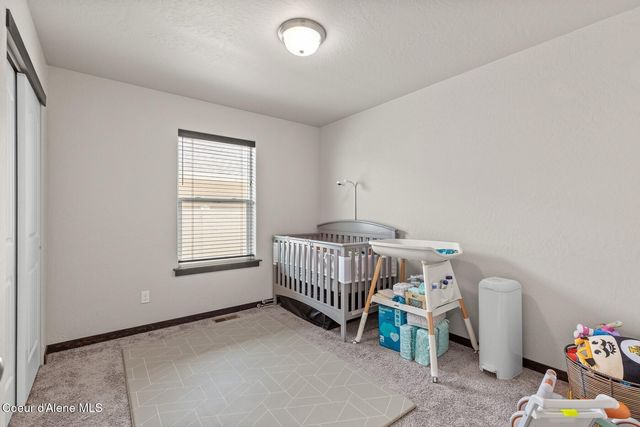 8696 N Spokane St, Post Falls, ID 83854