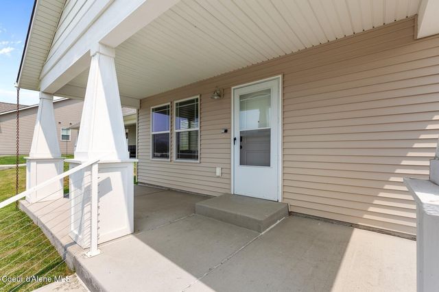 8696 N Spokane St, Post Falls, ID 83854