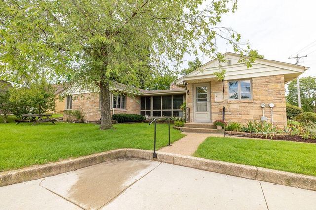 201 Gardner AVENUE, Burlington, WI 53105
