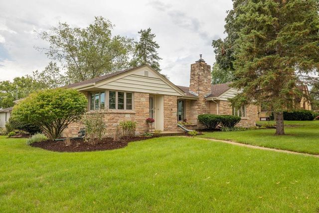 201 Gardner AVENUE, Burlington, WI 53105