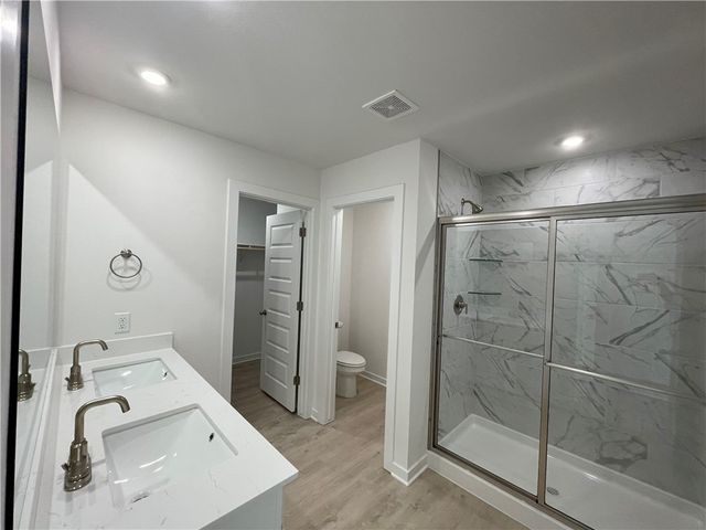 2650 N Snowball Drive, Fayetteville, AR 72704