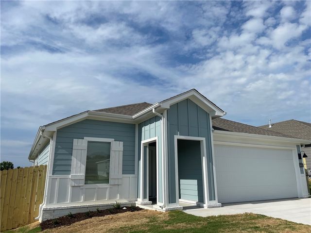 2650 N Snowball Drive, Fayetteville, AR 72704