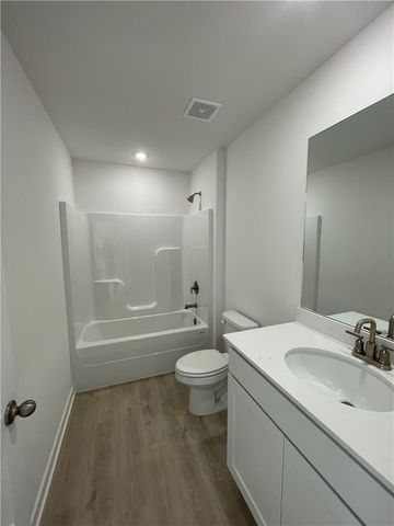 2650 N Snowball Drive, Fayetteville, AR 72704