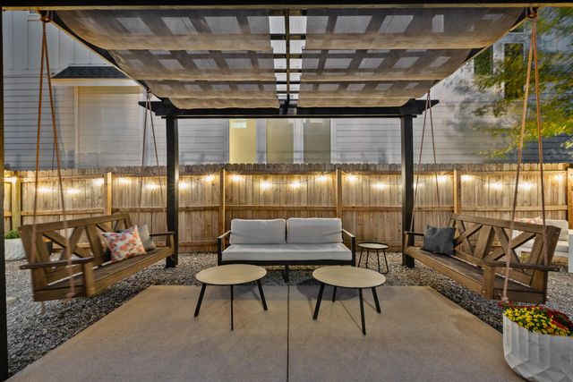 711 44th Ave, N, Nashville, TN 37209