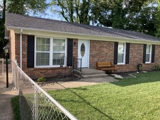 139 Storybook Dr, Clarksville, TN 37042