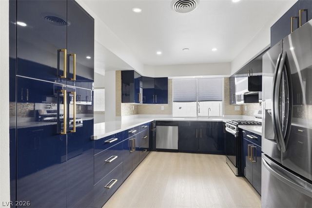 2240 Mohigan Way, Las Vegas, NV 89169