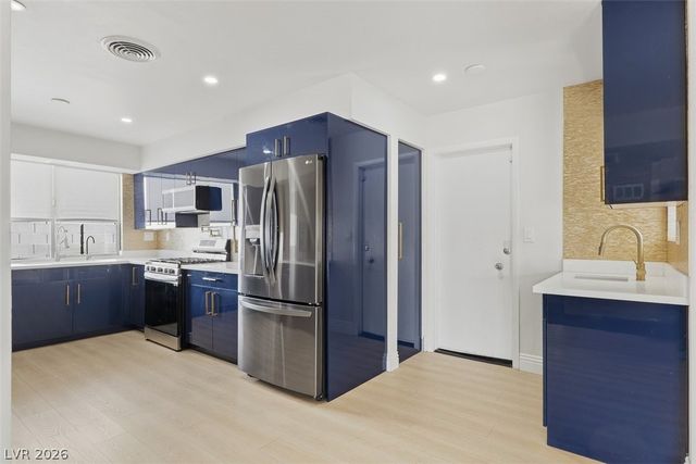 2240 Mohigan Way, Las Vegas, NV 89169