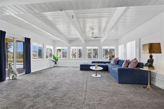 2240 Mohigan Way, Las Vegas, NV 89169