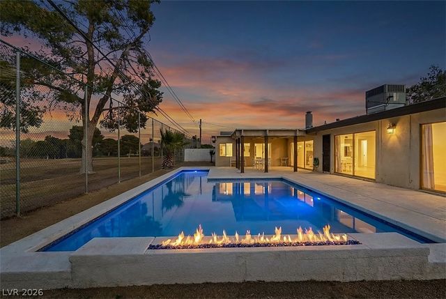 2240 Mohigan Way, Las Vegas, NV 89169