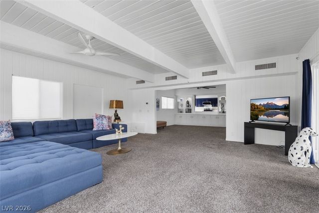 2240 Mohigan Way, Las Vegas, NV 89169