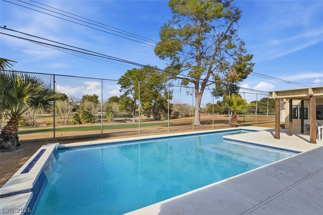 2240 Mohigan Way, Las Vegas, NV 89169