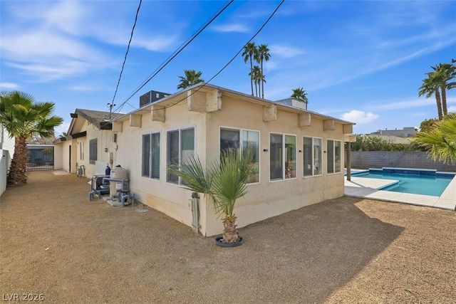 2240 Mohigan Way, Las Vegas, NV 89169