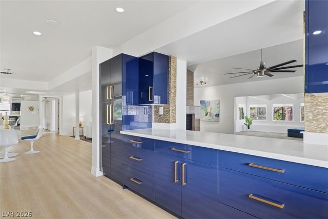 2240 Mohigan Way, Las Vegas, NV 89169