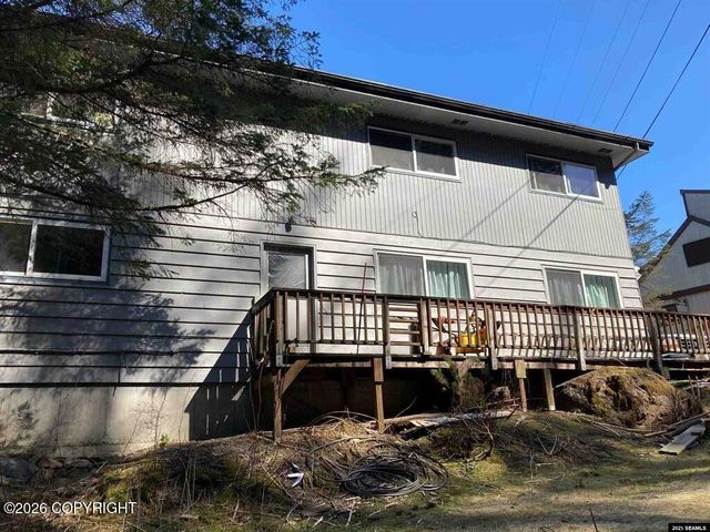 2350 Old Lawson Creek Road, Douglas, AK 99824