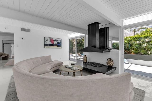1635 Palm Tree Drive, Palm Springs, CA 92264