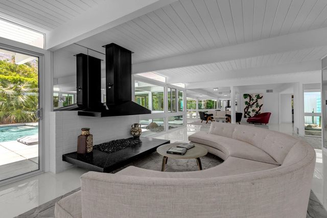 1635 Palm Tree Drive, Palm Springs, CA 92264