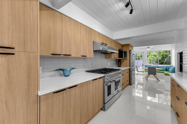 1635 Palm Tree Drive, Palm Springs, CA 92264