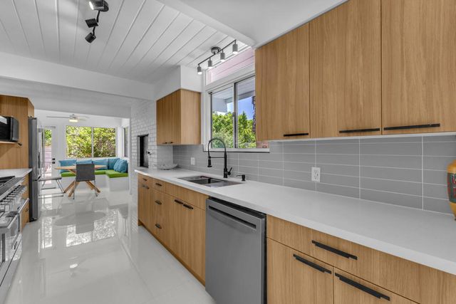 1635 Palm Tree Drive, Palm Springs, CA 92264