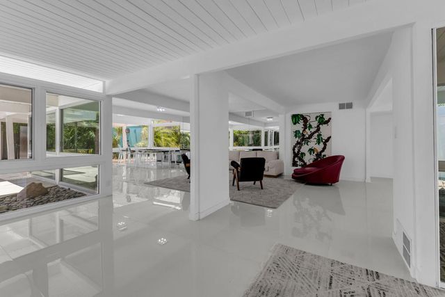 1635 Palm Tree Drive, Palm Springs, CA 92264