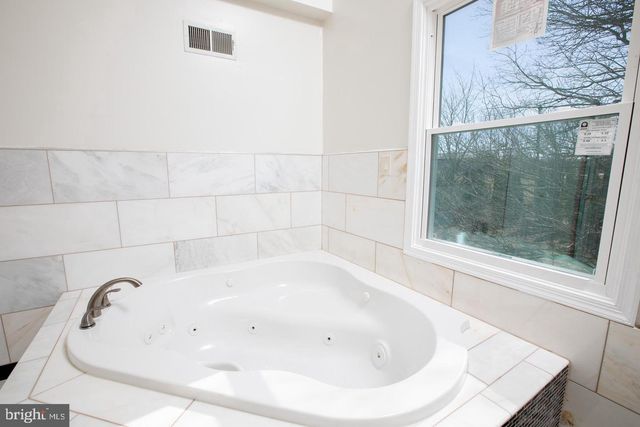 2210 CLUB HOUSE CIR, Jamison, PA 18929