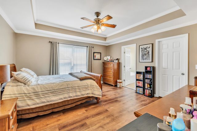 1978 Farmington Ct, Columbia, TN 38401