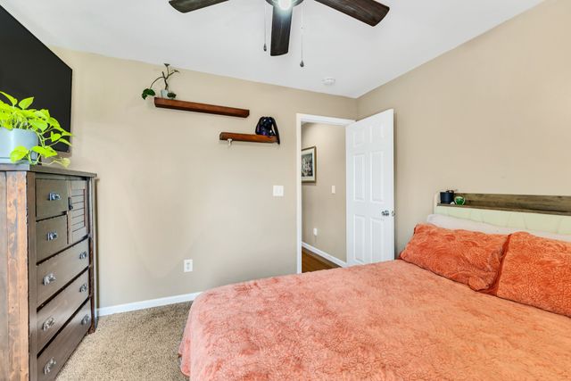1978 Farmington Ct, Columbia, TN 38401