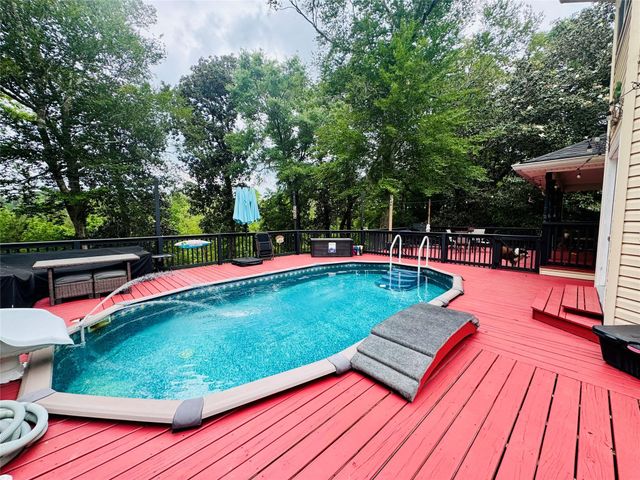 954 Hillbilly Heaven Road, Livingston, TX 77351