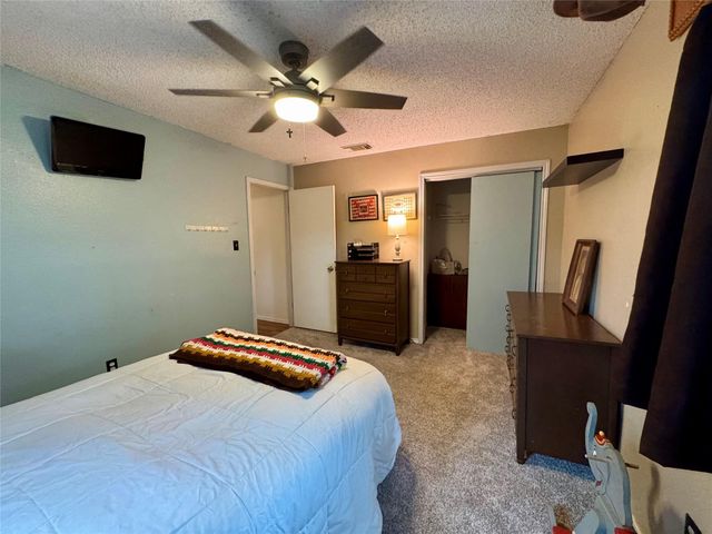 954 Hillbilly Heaven Road, Livingston, TX 77351