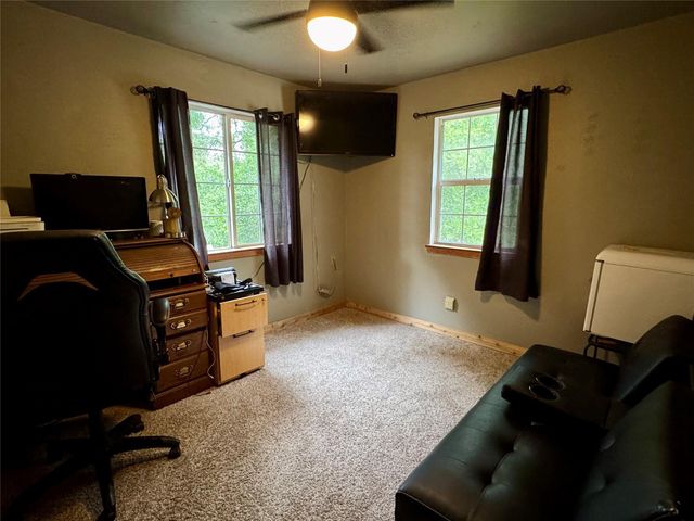 954 Hillbilly Heaven Road, Livingston, TX 77351