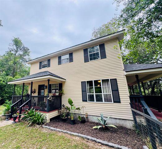 954 Hillbilly Heaven Road, Livingston, TX 77351