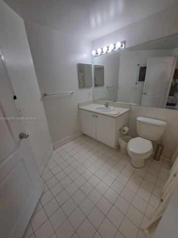 5085 NW 7th Street 602, Miami, FL 33126