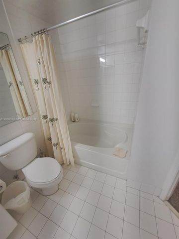 5085 NW 7th Street 602, Miami, FL 33126