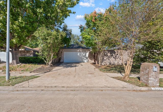 16106 New Field Drive, Houston, TX 77082