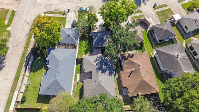 16106 New Field Drive, Houston, TX 77082