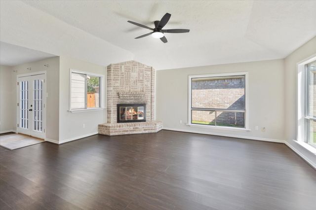 16106 New Field Drive, Houston, TX 77082