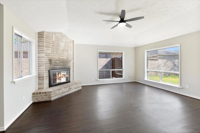 16106 New Field Drive, Houston, TX 77082