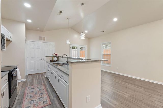 1322 E First Street, Winston-salem, NC 27101