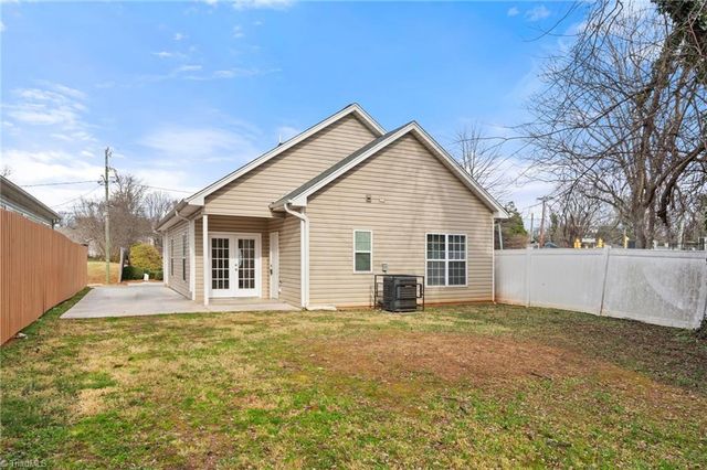 1322 E First Street, Winston-salem, NC 27101