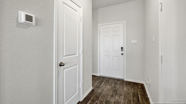 1061 ARGONNE FOREST, Seguin, TX 78155