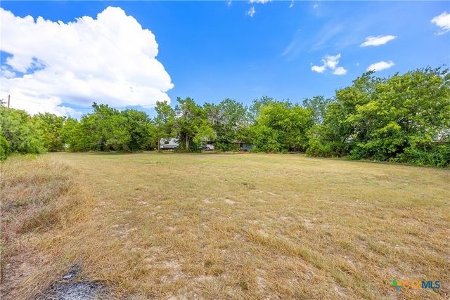 1210 W Avenue D, Belton, TX 76513