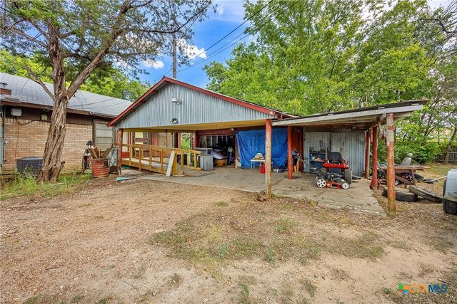 1210 W Avenue D, Belton, TX 76513
