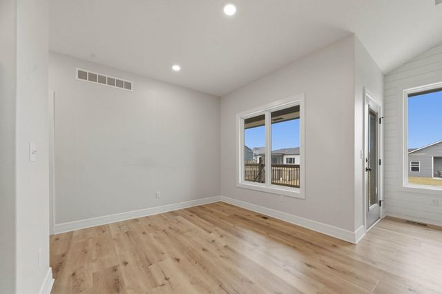 7408 E Gabriel St, Bel Aire, KS 67226