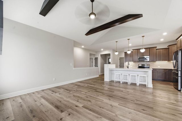 7408 E Gabriel St, Bel Aire, KS 67226