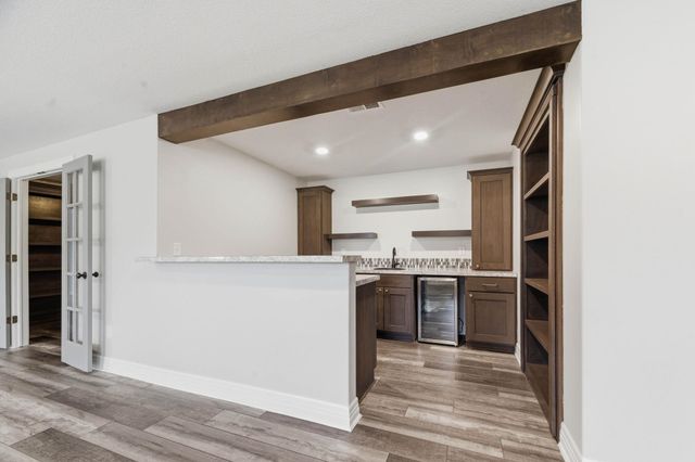 7408 E Gabriel St, Bel Aire, KS 67226