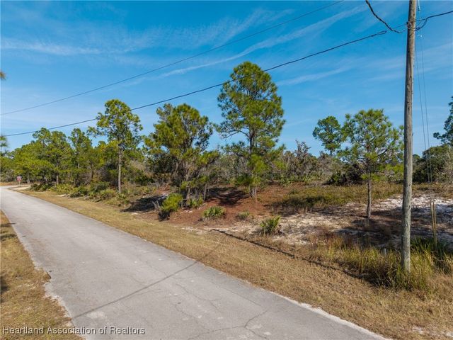 127 Sunflower Drive, Lake Placid, FL 33852