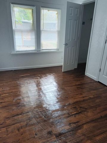 1732 NW 2nd Street, Oklahoma City, OK 73106