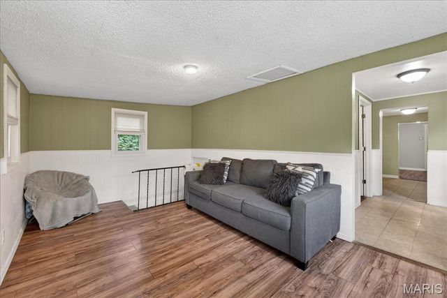 11378 Burgess Avenue, Bridgeton, MO 63044