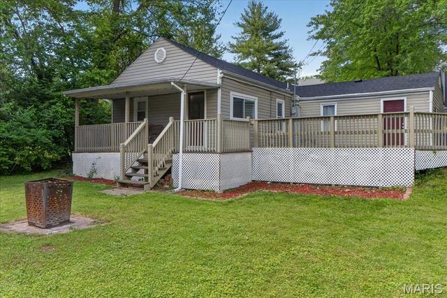 11378 Burgess Avenue, Bridgeton, MO 63044