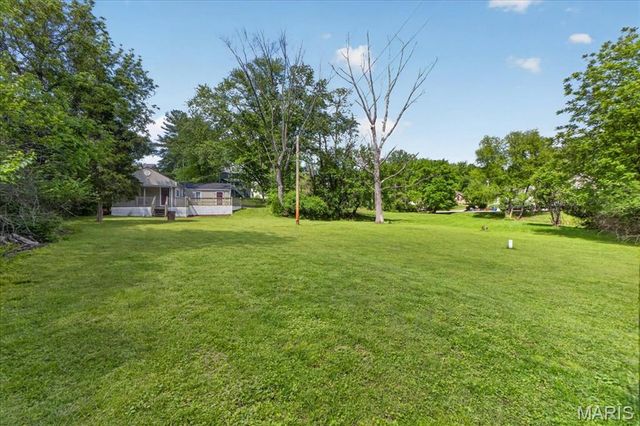 11378 Burgess Avenue, Bridgeton, MO 63044