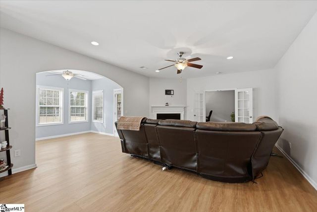 105 Damascus Drive, Simpsonville, SC 29681